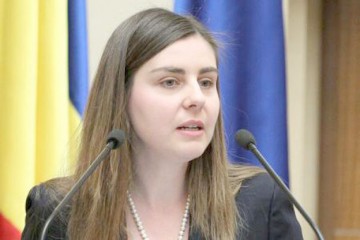 Ioana Petrescu revine pe postul de consilier al premierului